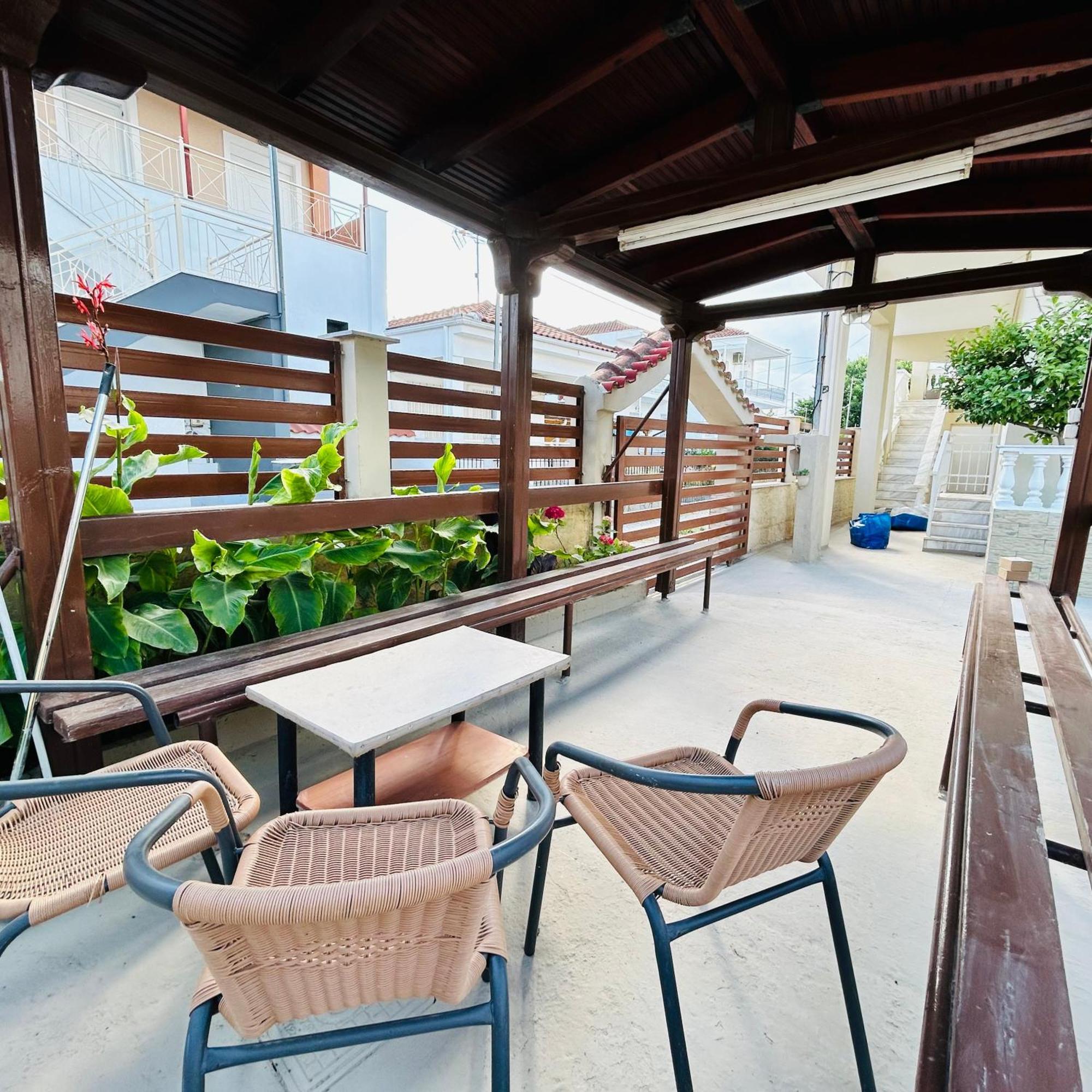 Next To The Beach Apartments Ofrínion المظهر الخارجي الصورة